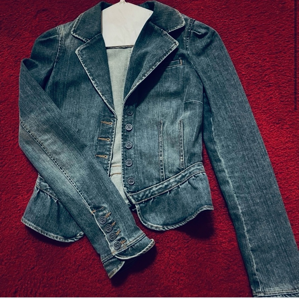 Jean jacket - Picture 2 of 3